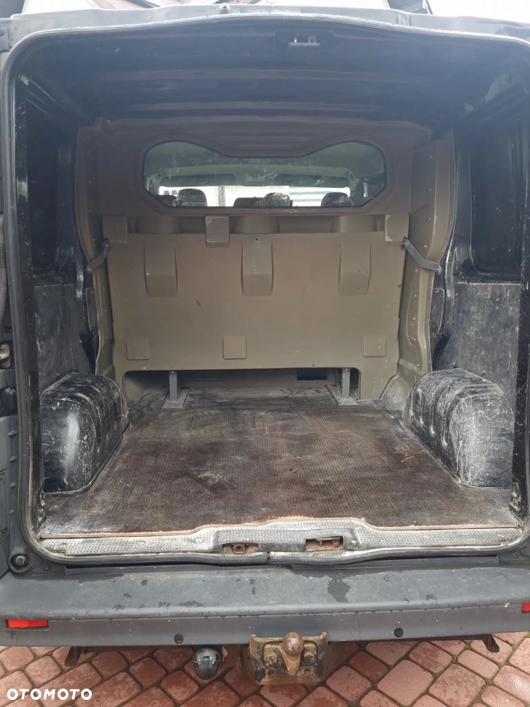Opel Vivaro - 12