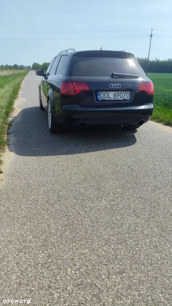 Audi A4 Avant - 4
