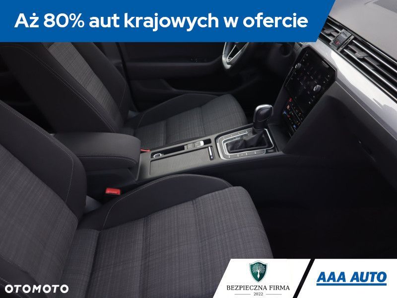 Volkswagen Passat Variant - 10
