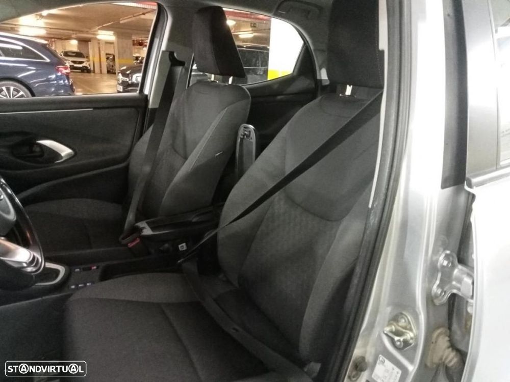 Toyota Yaris 1.5 HDF Comfort - 6