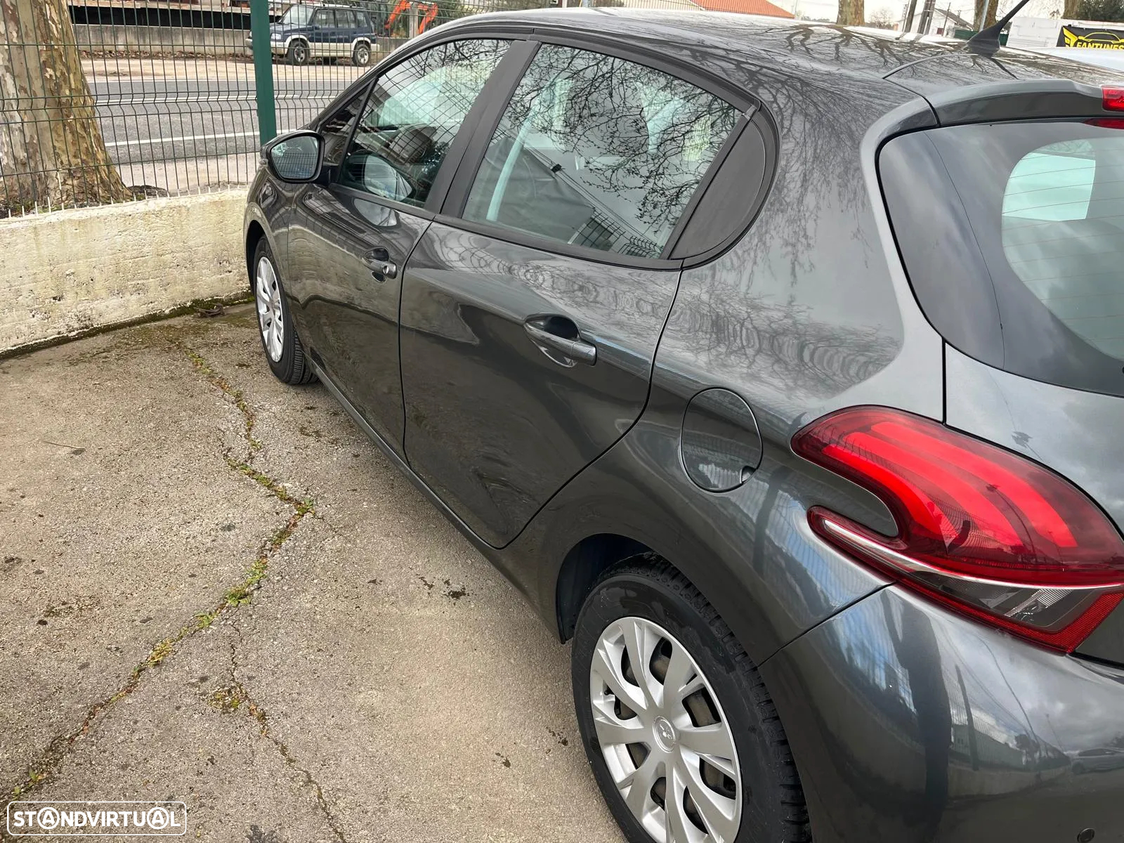 Peugeot 208 1.2 PureTech Active - 9
