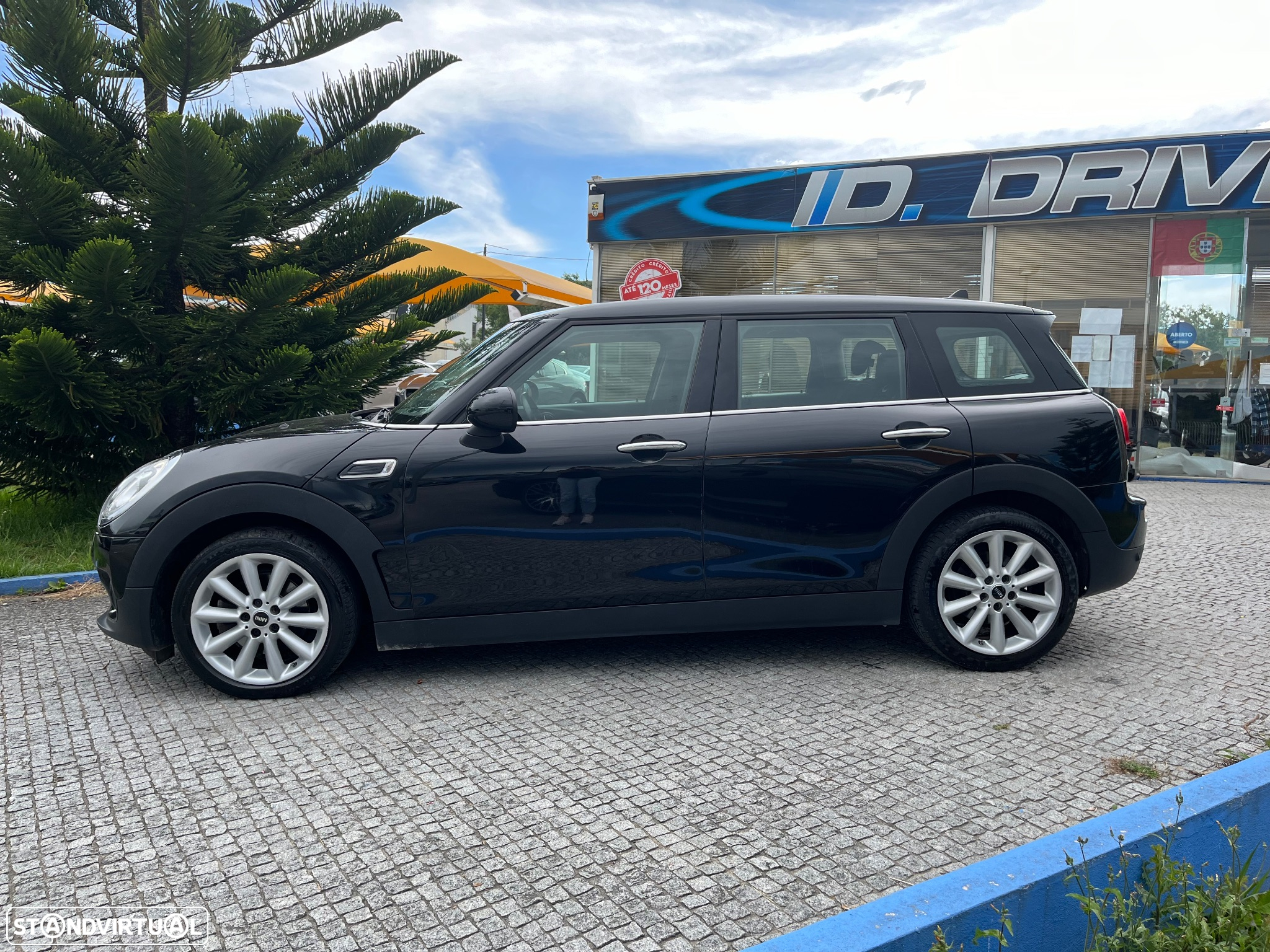 MINI Clubman Cooper D - 14