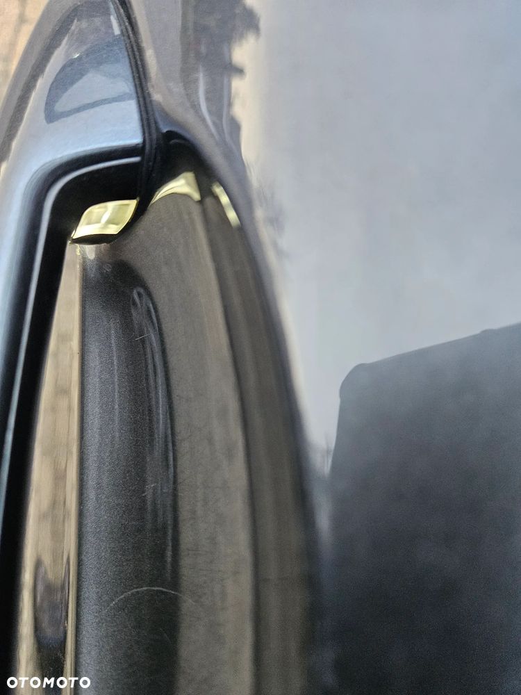 BMW X1 sDrive18d Business Edition sport - 27