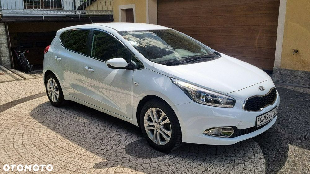 Kia Ceed - 7