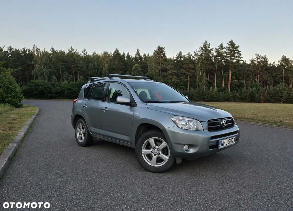 Toyota RAV4 - 5