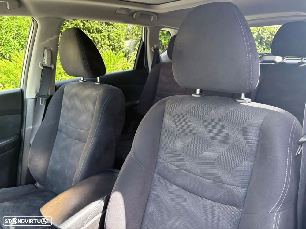 Nissan X-Trail 1.6 dCi Tekna Xtronic - 37
