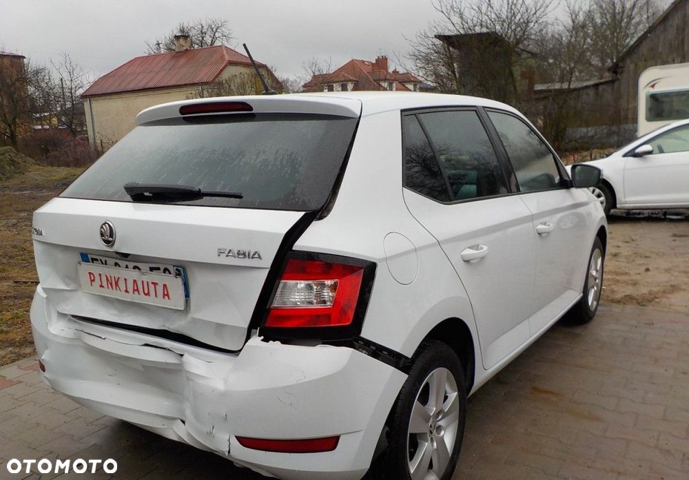 Skoda Fabia - 16