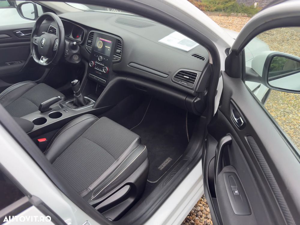 Renault Megane BLUE dCi 115 ZEN - 18