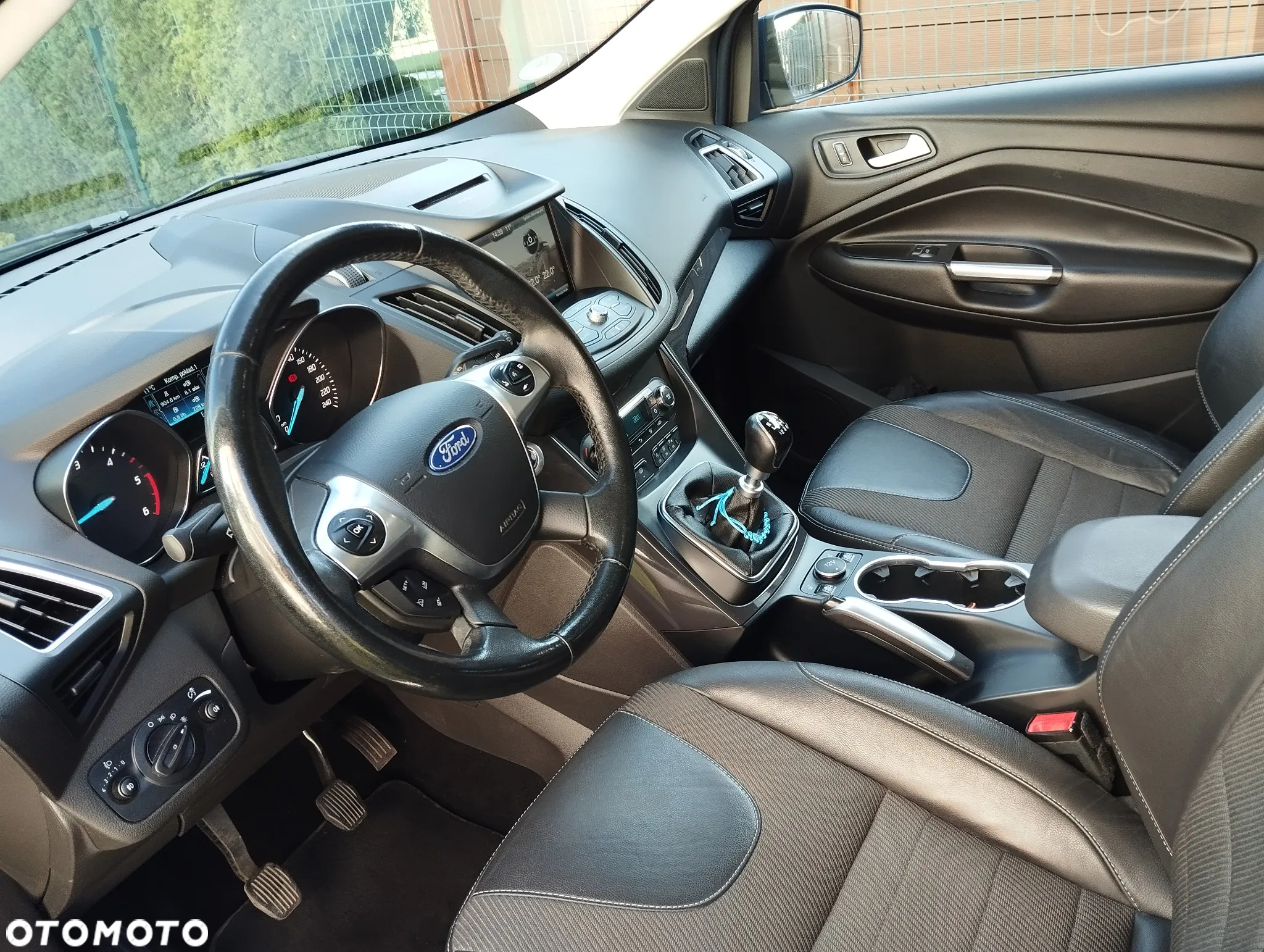 Ford Kuga 2.0 TDCi 2x4 Titanium - 6