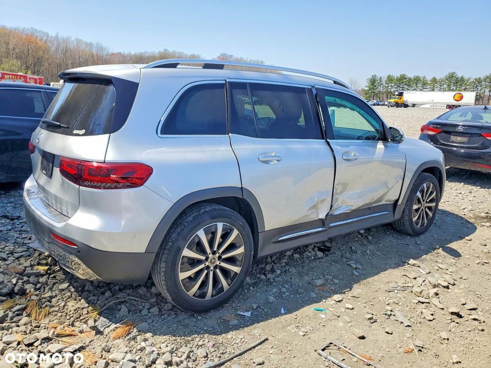 Mercedes-Benz GLB - 5