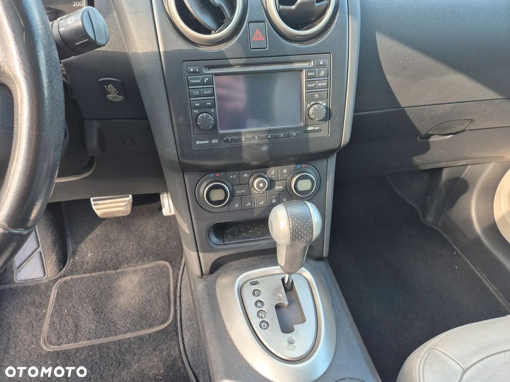 Nissan Qashqai 2.0 4x4 360 CVT - 9