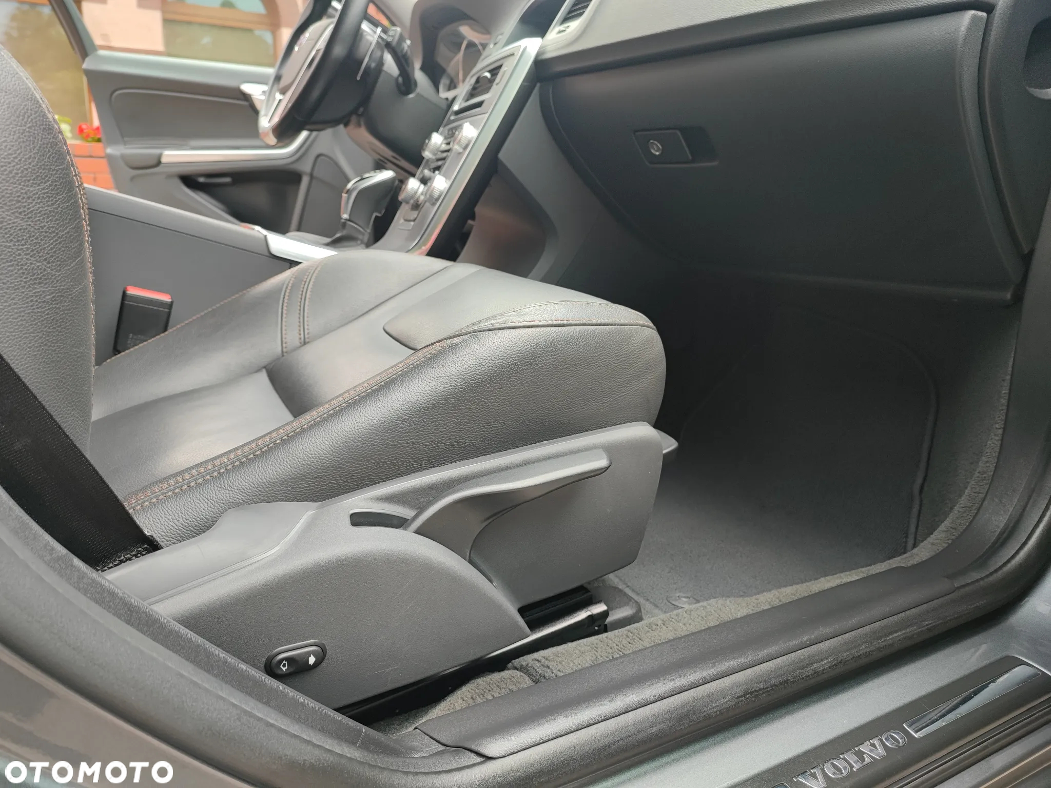 Volvo V60 T5 Drive-E Summum - 11