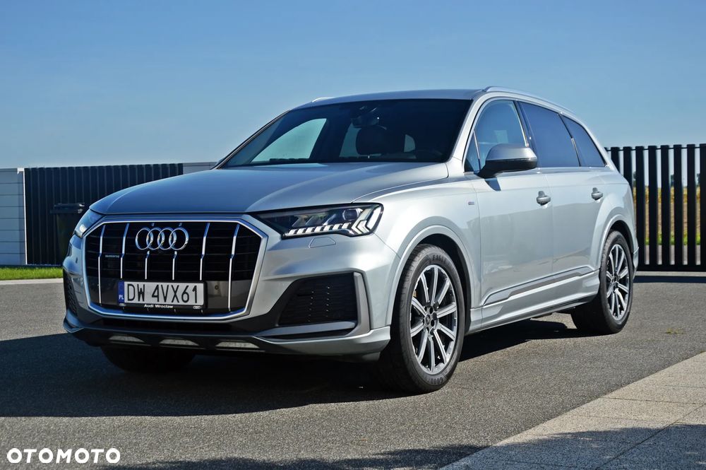 Audi Q7 - 1