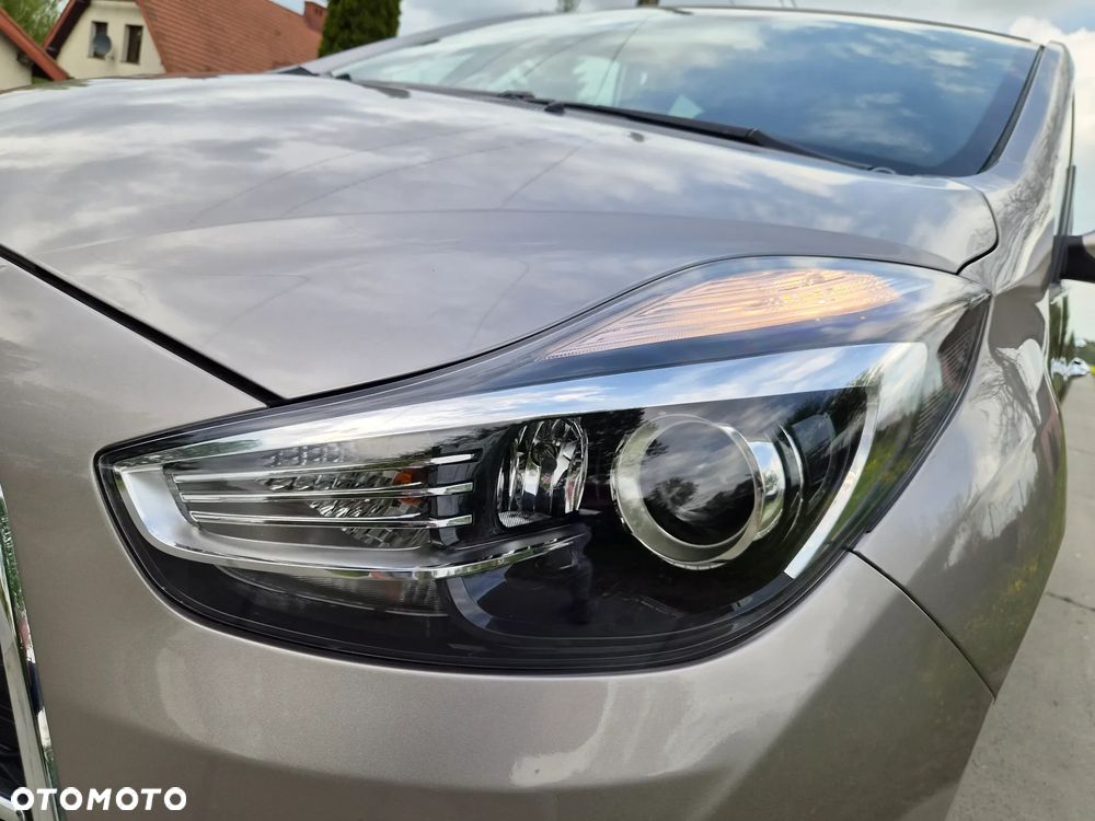 Hyundai ix20 1.6 Premium - 11