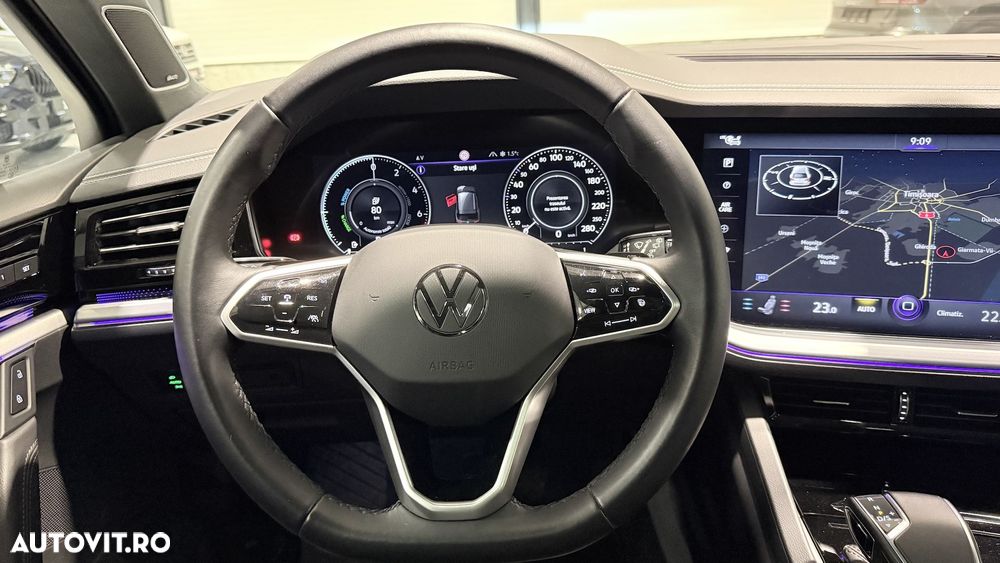 Volkswagen Touareg 3.0 V6 e-Hybrid 4Motion Aut. Elegance - 20