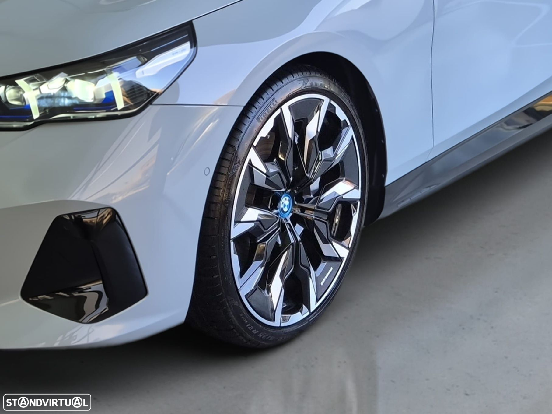 BMW i5 eDrive40 Pack Desportivo M - 3
