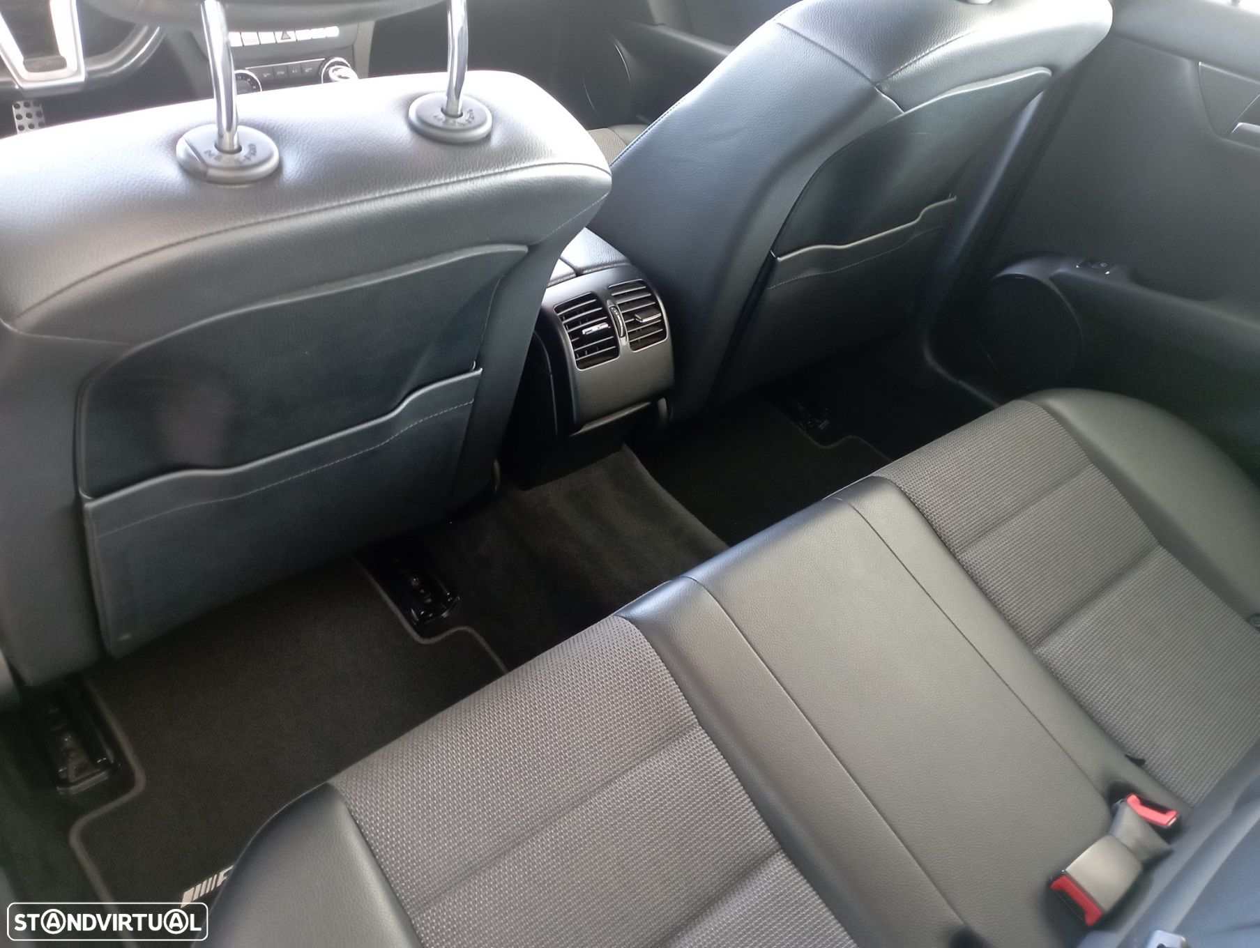 Mercedes-Benz C 220 d AMG Line - 13