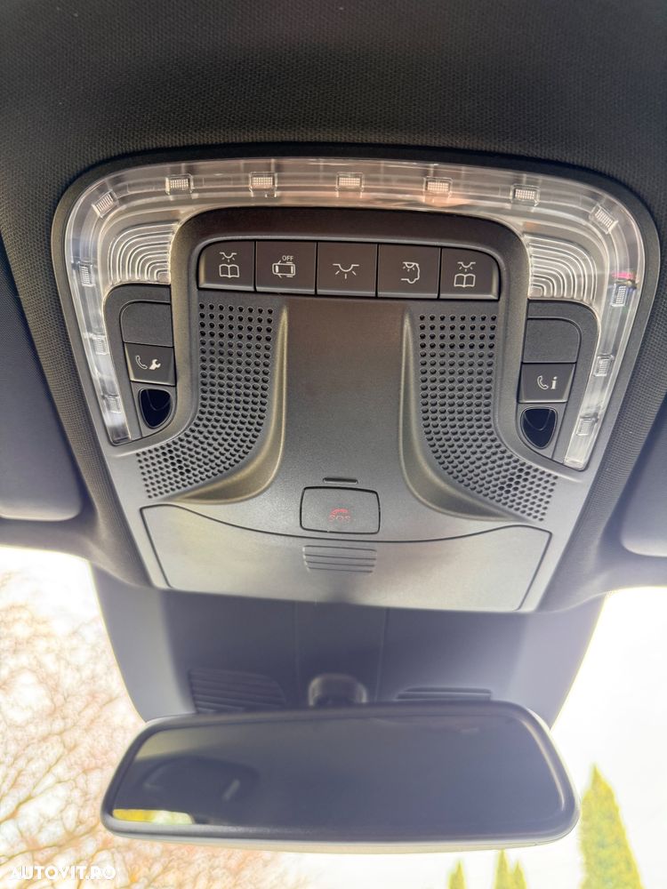 Mercedes-Benz V 300 d Extralang 4Matic 9G-TRONIC Exclusive - 22