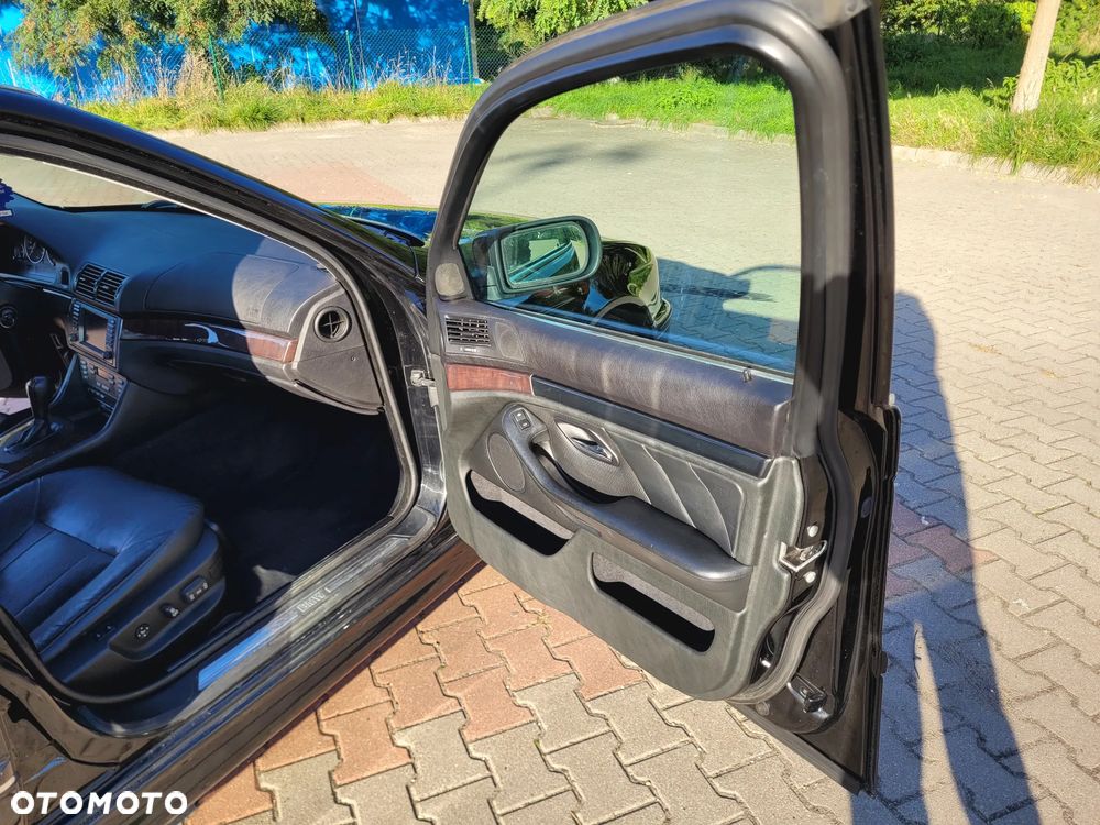 BMW Seria 5 - 21