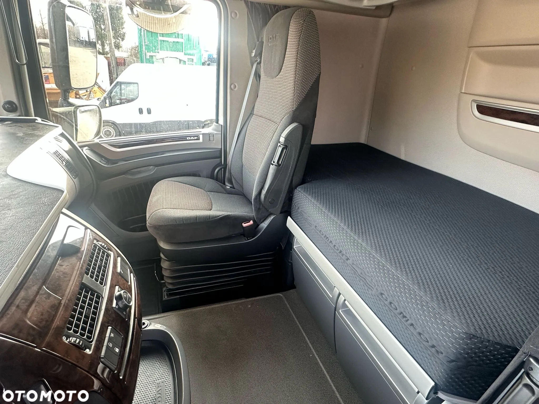 DAF ZESTAW / XF 106.450 SSC / RETARDER + KRONE FIRARNKA 2021 - 21