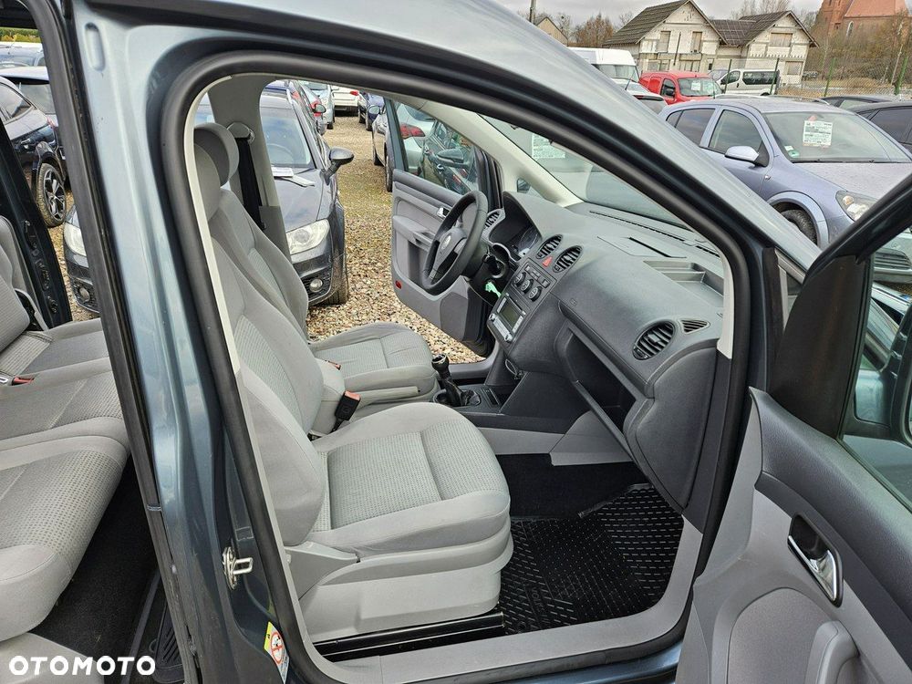 Volkswagen Caddy - 11