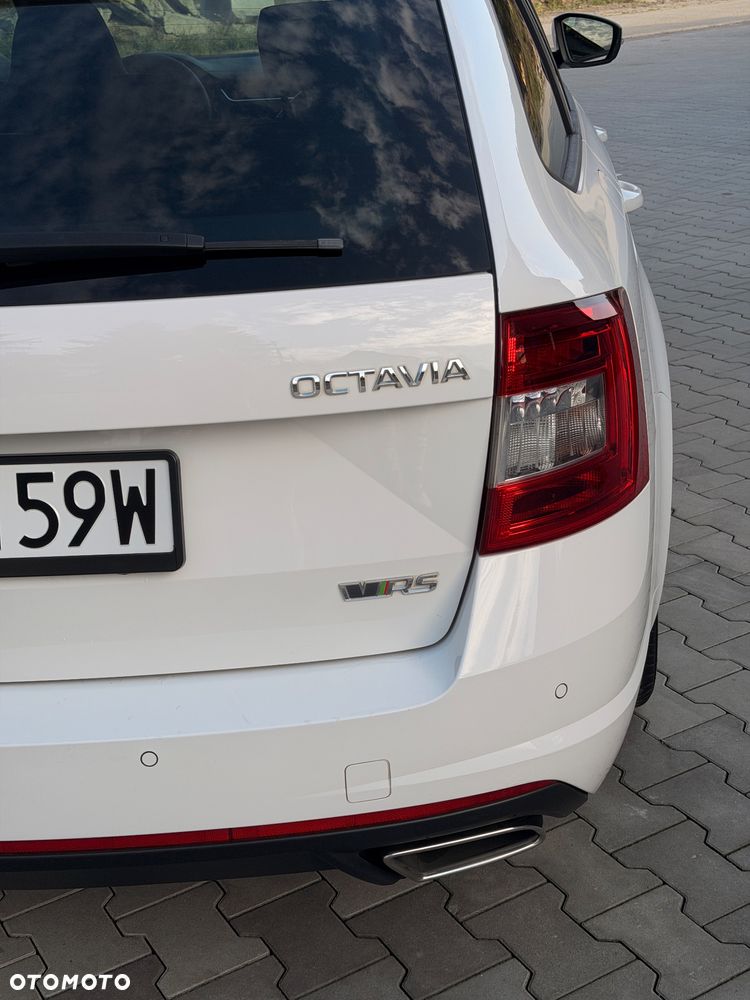 Skoda Octavia 2.0 TDI DSG RS - 6