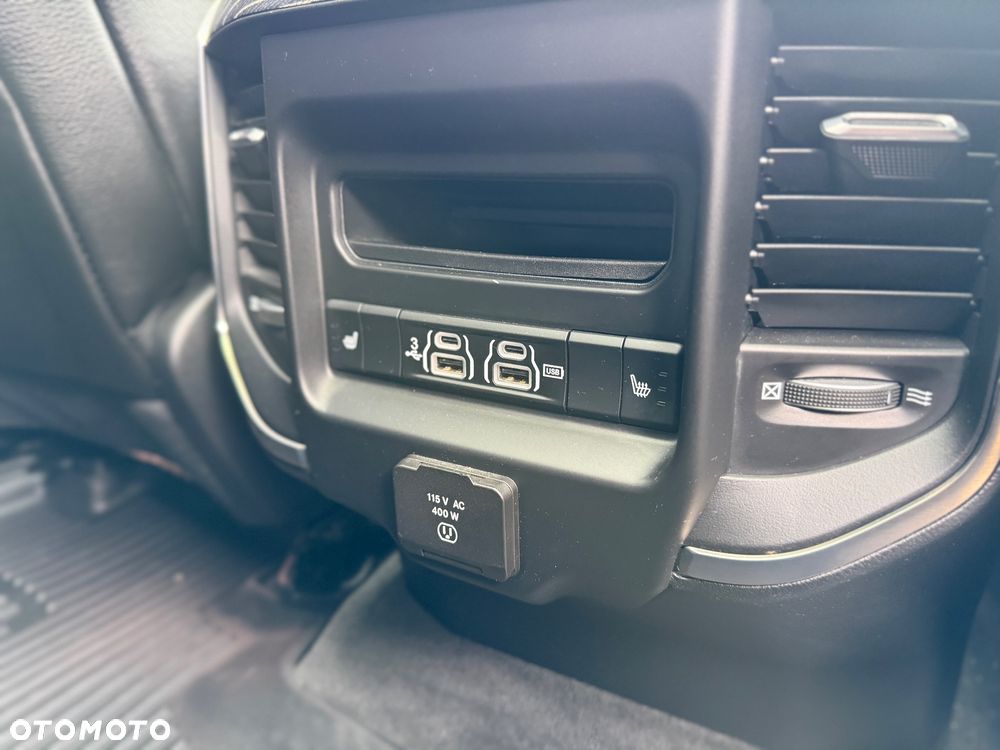 RAM 1500 Crew Cab Laramie - 28