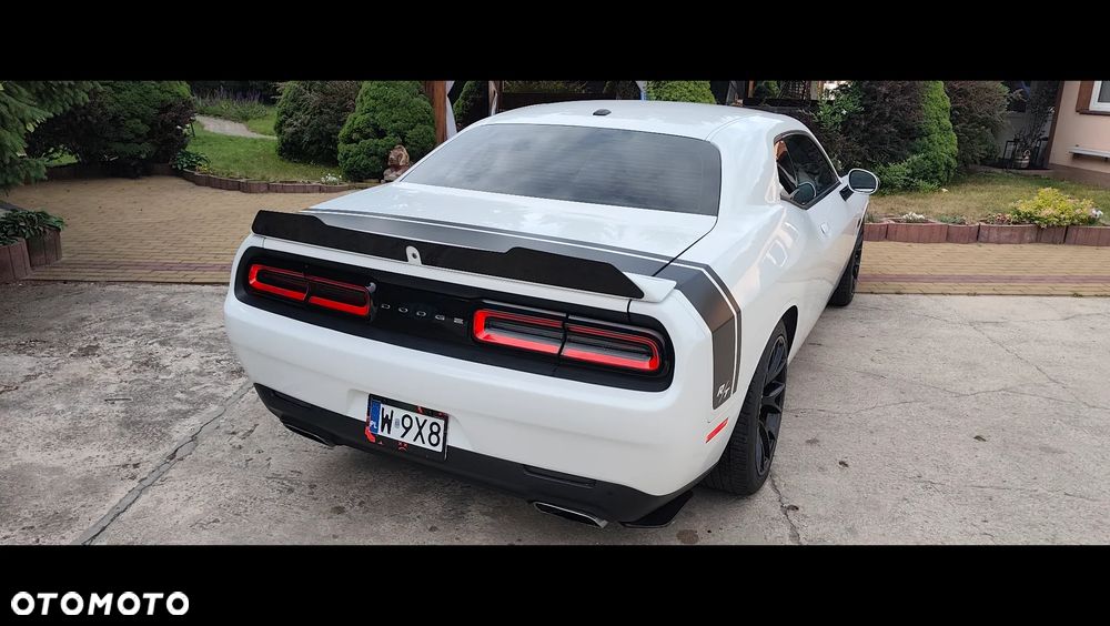 Dodge Challenger 5.7 R/T - 8