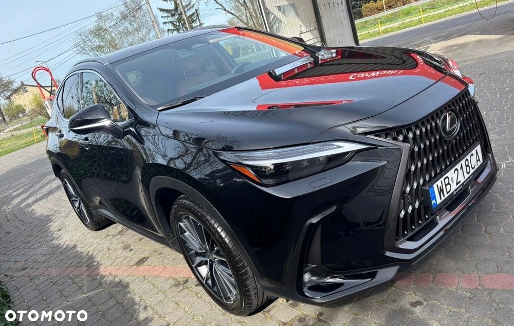 Lexus NX 350h Omotenashi AWD - 4