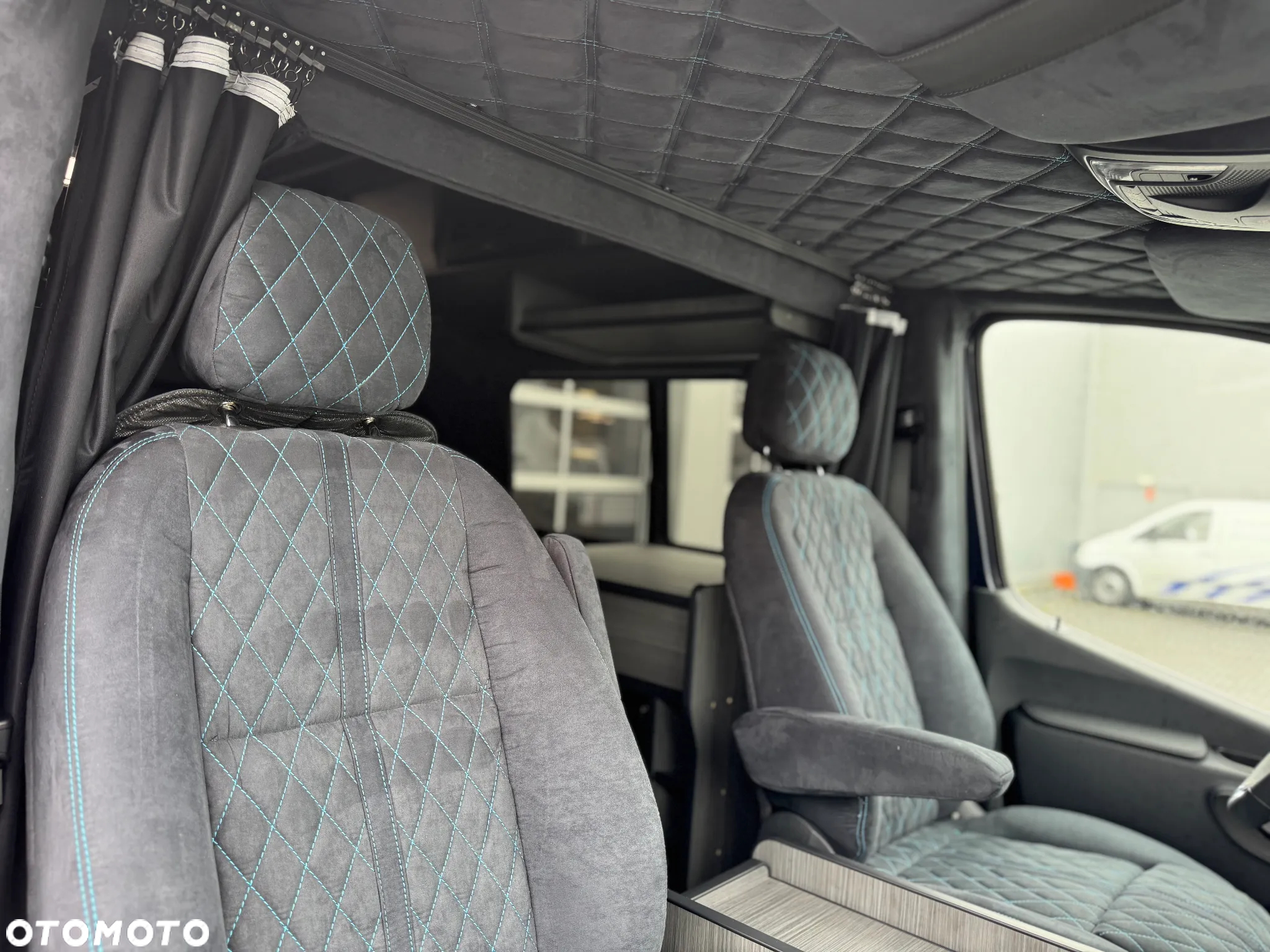 Mercedes-Benz Sprinter - 14