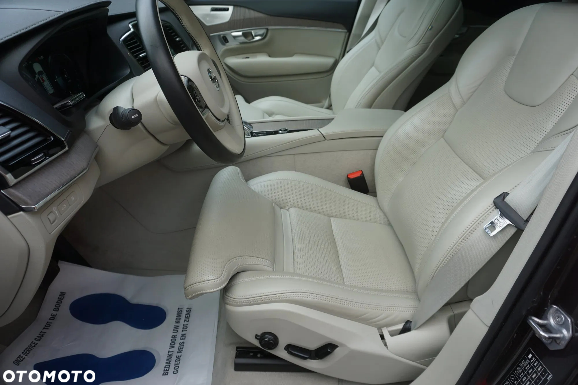 Volvo XC 90 T8 AWD Recharge Geartronic Inscription Edition - 11