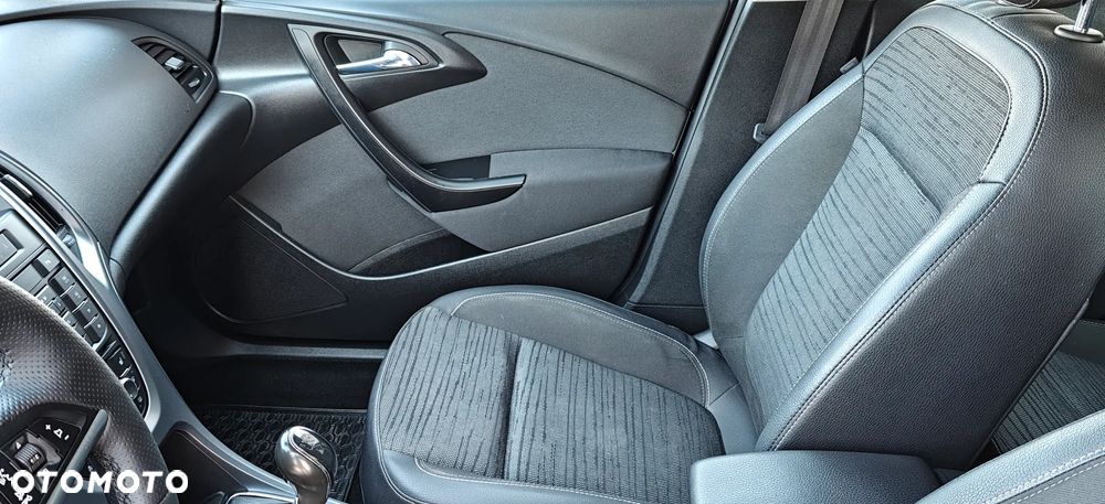 Opel Astra 1.4 Turbo Cosmo - 12