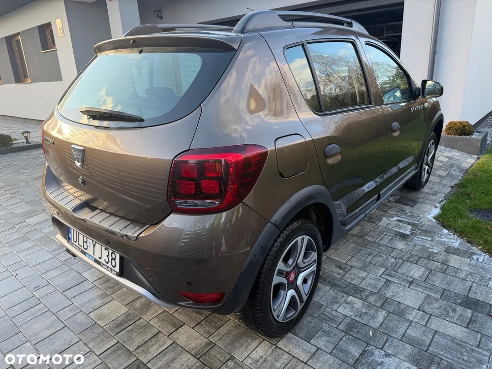 Dacia Sandero Stepway 0.9 TCe Laureate S&S Easy-R - 3