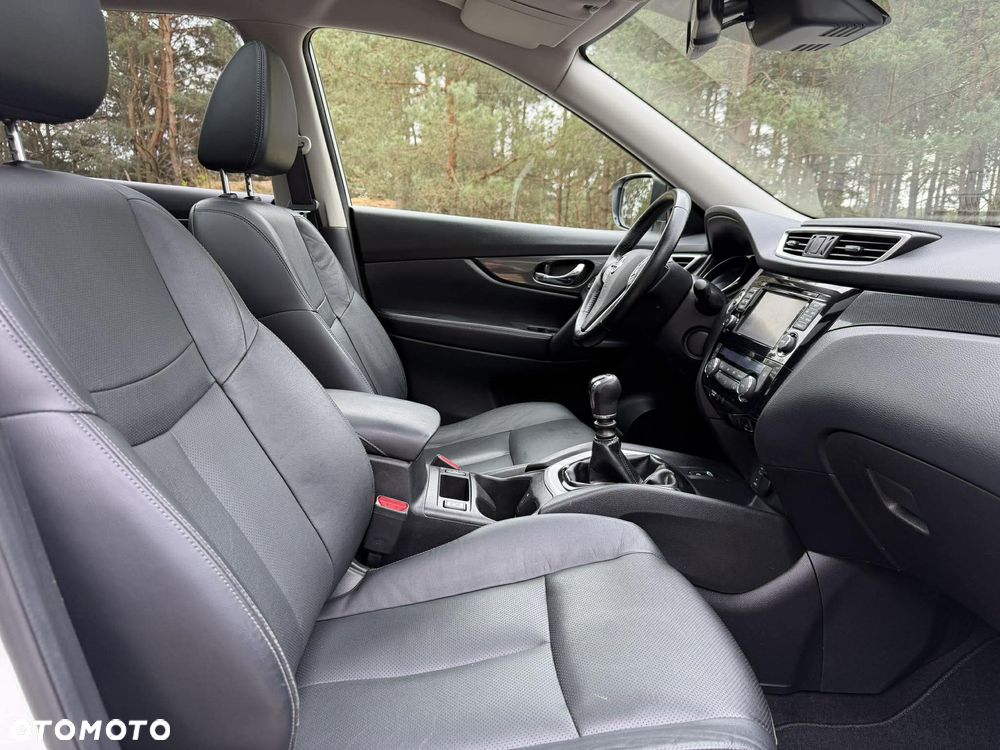 Nissan X-Trail 1.6 DIG-T Tekna - 29
