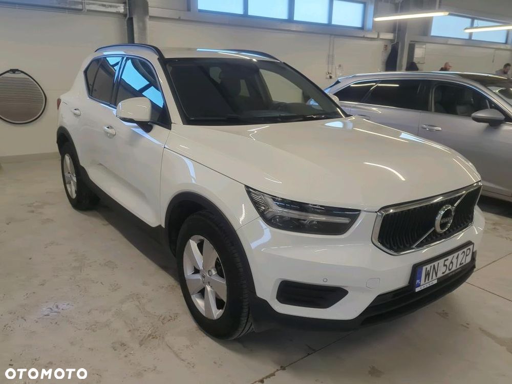 Volvo XC 40 T3 Momentum - 2