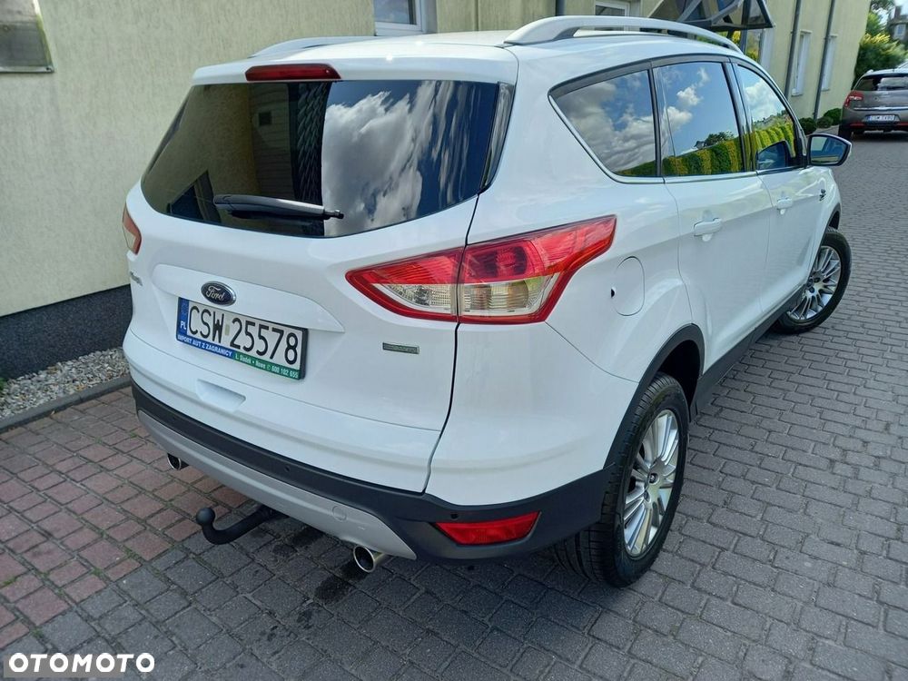 Ford Kuga 1.6 EcoBoost 2x4 Titanium - 4