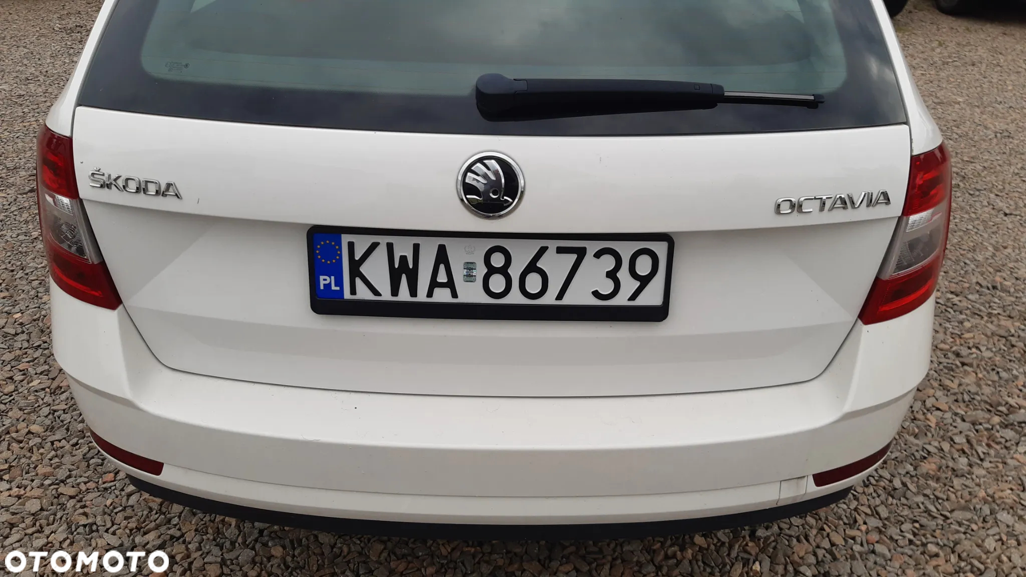 Skoda Octavia 1.6 TDI DSG Ambition - 2