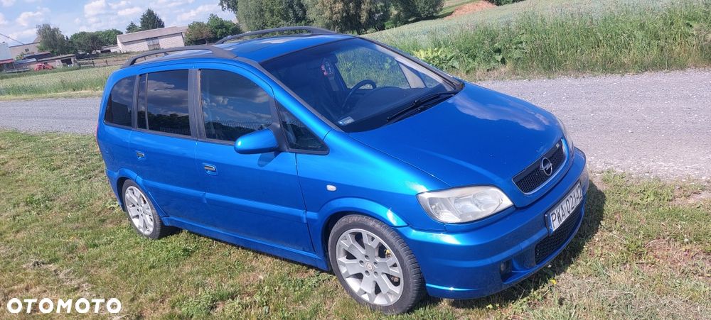 Opel Zafira - 1
