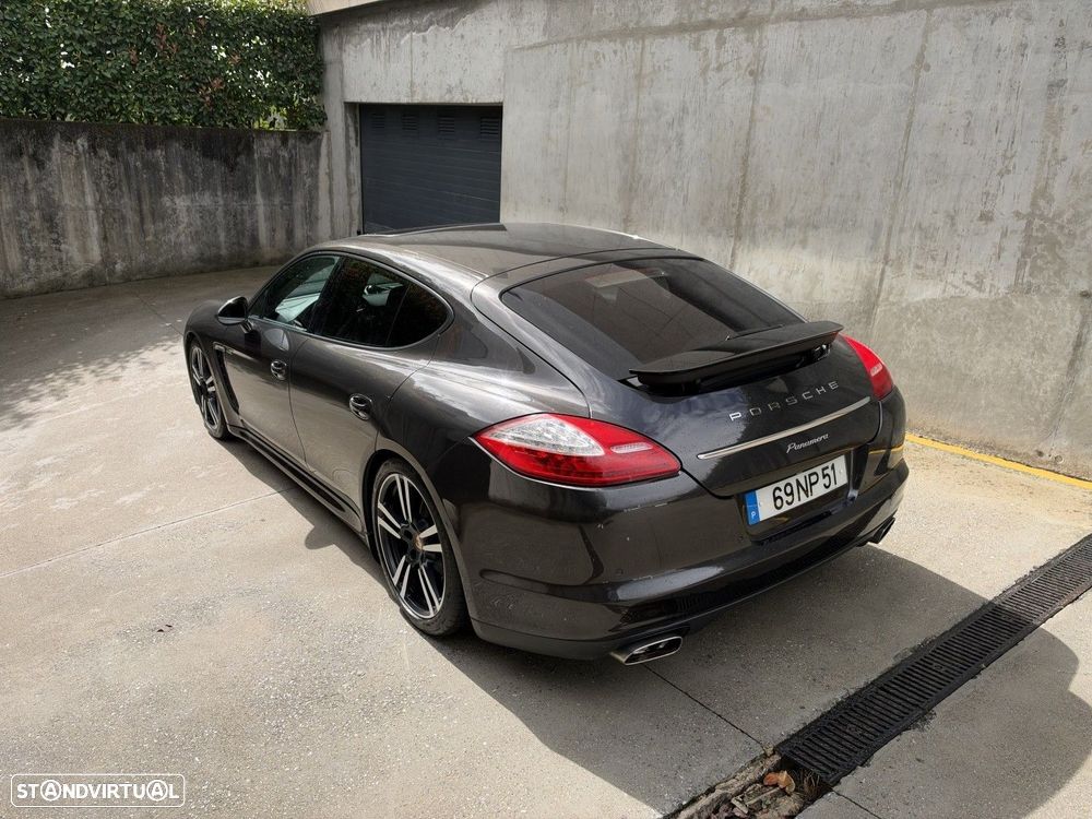 Porsche Panamera Platinum Edition - 13