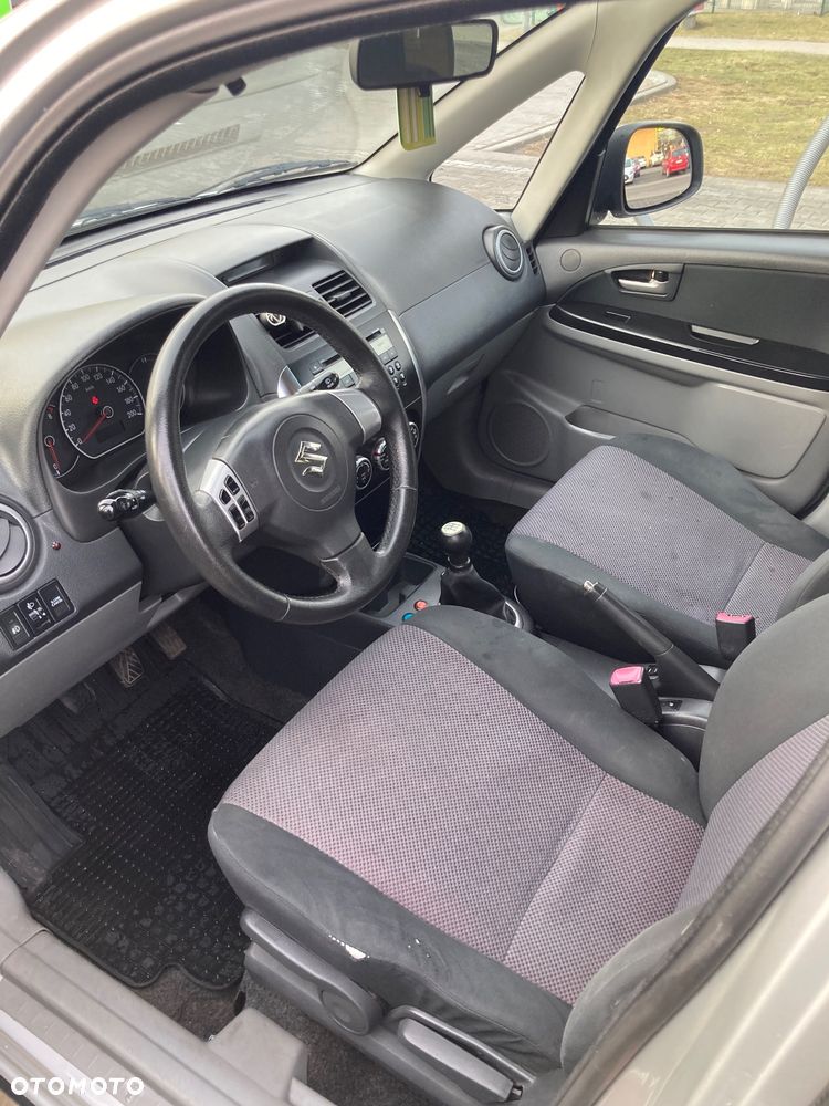 Suzuki SX4 - 15