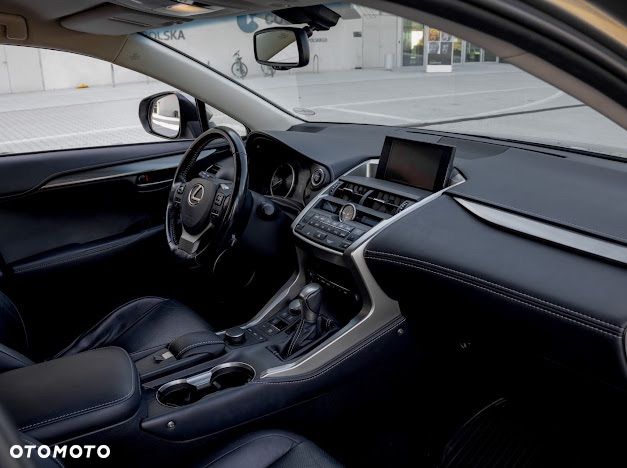 Lexus NX 300h Elegance AWD - 10