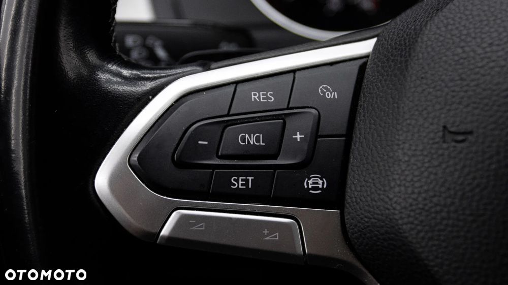 Volkswagen Passat 1.5 TSI EVO Essence DSG - 14
