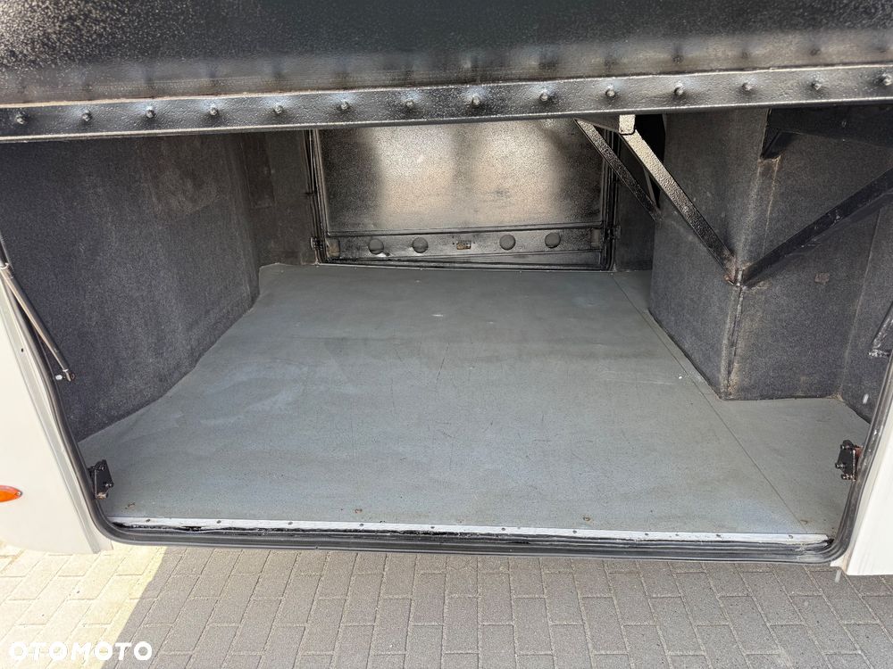 Mercedes-Benz Atego Unvi - 7