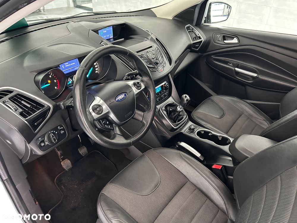 Ford Kuga 2.0 TDCi 2x4 SYNC - 15