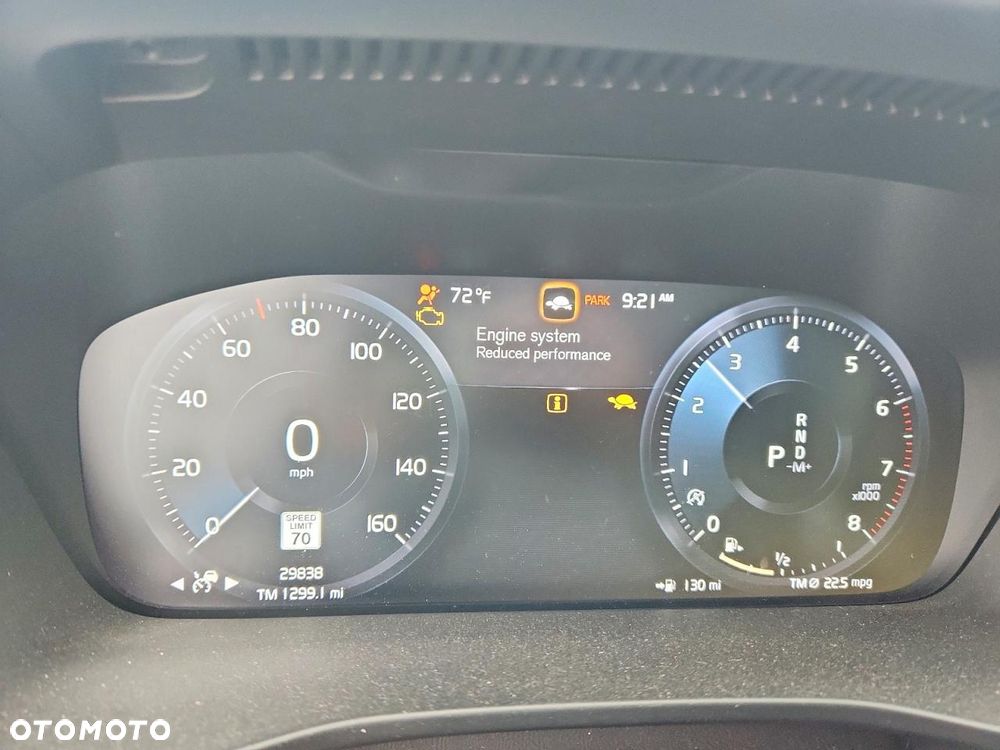 Volvo XC 40 B5 B AWD Geartronic RDesign - 9