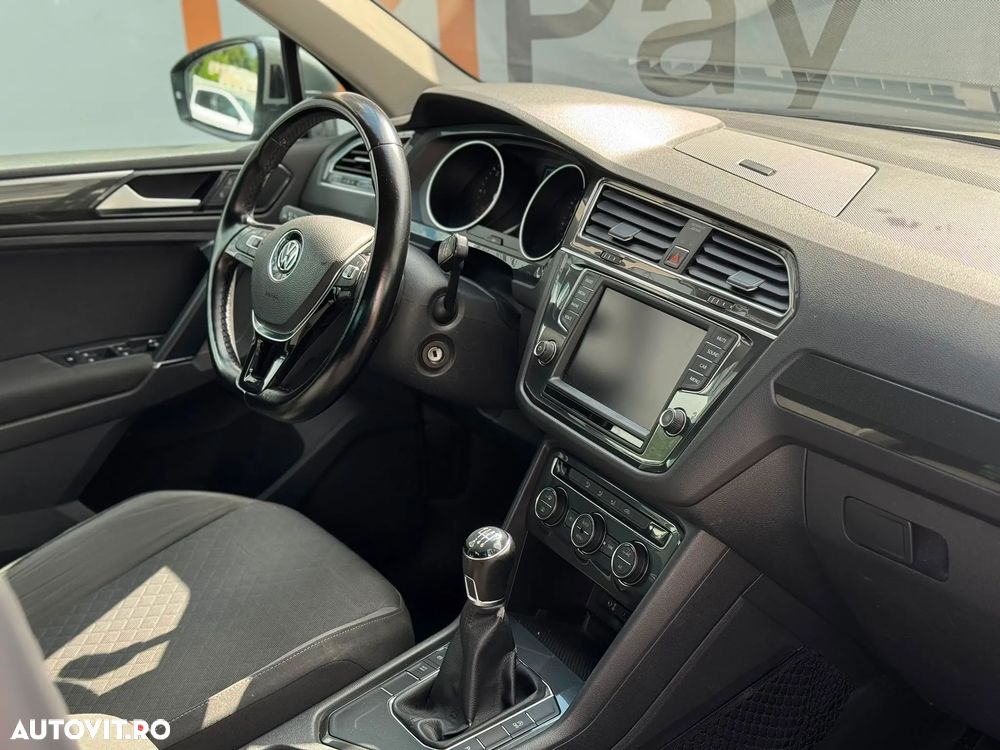 Volkswagen Tiguan - 34
