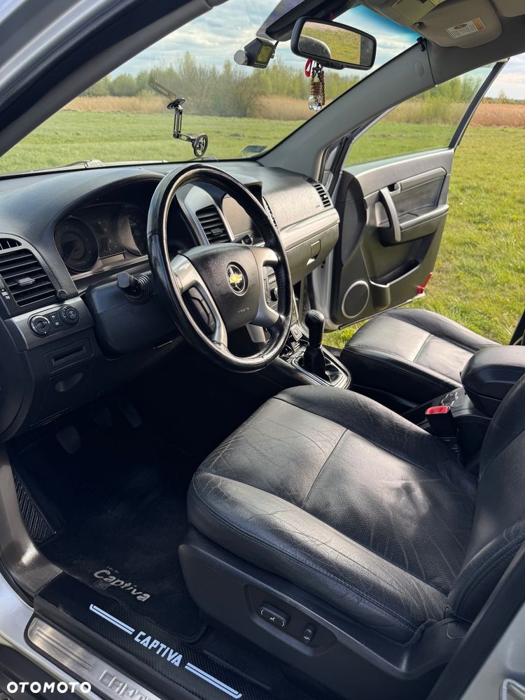 Chevrolet Captiva 2.0 d High - 16