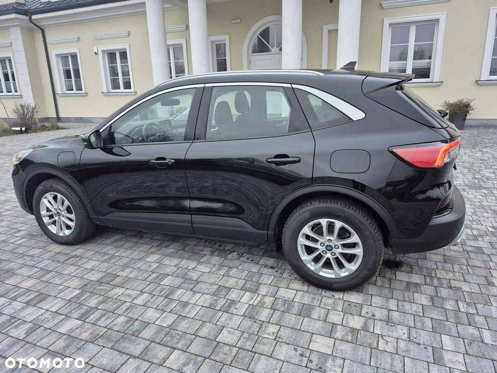 Ford Kuga - 11