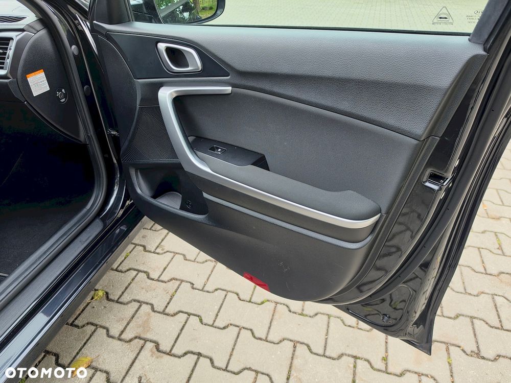 Kia Ceed 1.6 CRDi Eco-Dynamics+ (48V Mild-Hybrid) Vision - 25