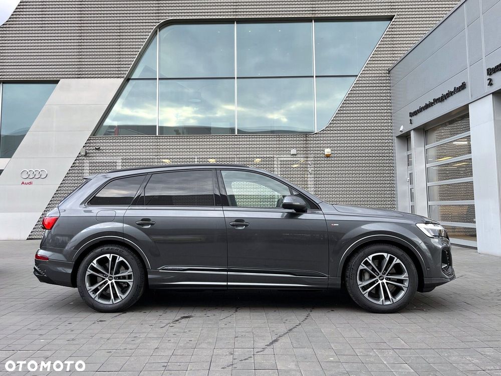 Audi Q7 - 7
